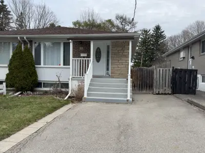 Semi-Detached in Newmarket