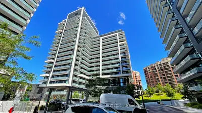 Condo Apartment in Richmond Hill