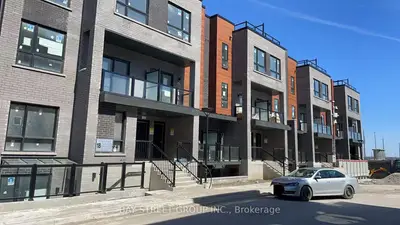 Condo Townhouse in Newmarket