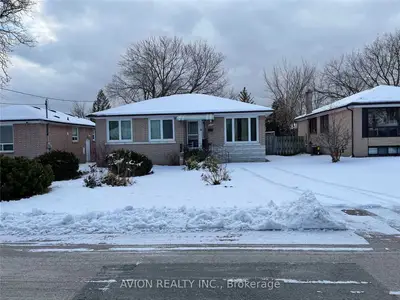 Detached in Richmond Hill