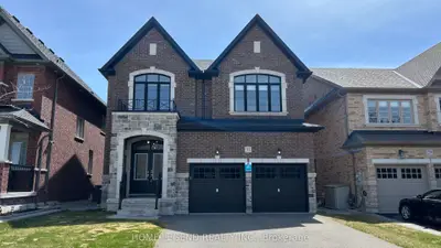 31 Carondale Square, East Gwillimbury, On L9n 0x6