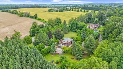Detached in New Tecumseth