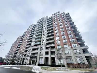 Condo Apartment in Richmond Hill
