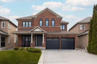 168 Napa Valley Avenue, Vaughan, On L4h 1l1