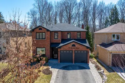 Detached in Aurora