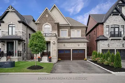 Detached in Vaughan
