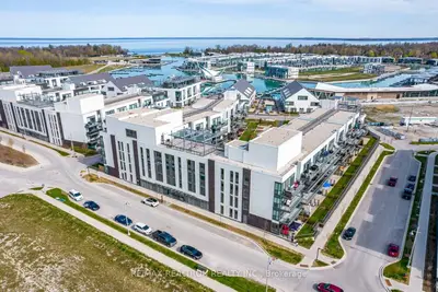 Condo Apartment in Innisfil