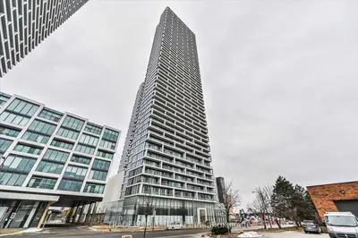 Condo Apartment in Vaughan
