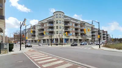 Condo Apartment in Vaughan