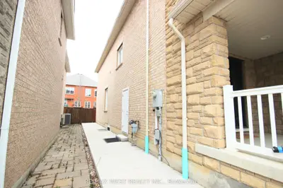 Detached in Vaughan