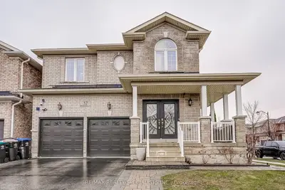 Detached in Bradford West Gwillimbury