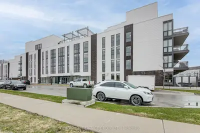 Condo Apartment in Innisfil