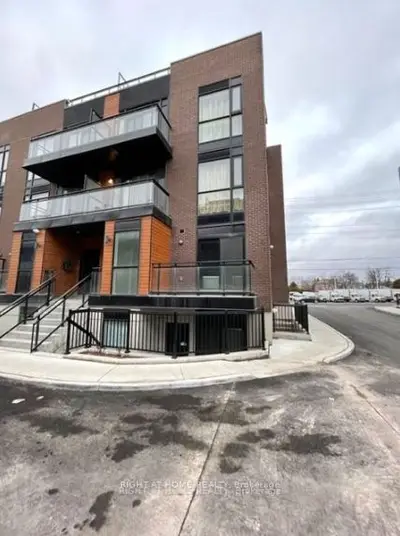 Condo Apartment in Vaughan