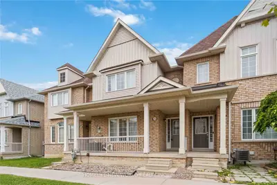 Att/Row/Townhouse in Markham