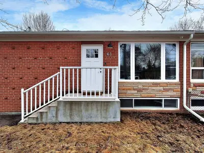 Semi-Detached in Aurora