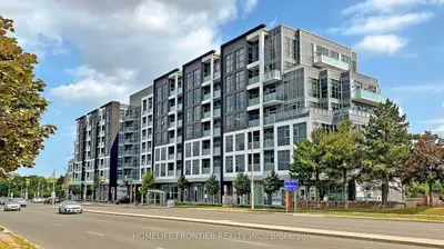 Condo Apartment in Richmond Hill