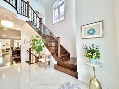 69 Livante Court, Markham, On L6c 0t5