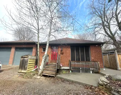 Detached in Newmarket