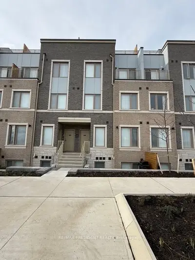130 Honeycrisp Crescent Th 323, Vaughan, On L4k 0n6
