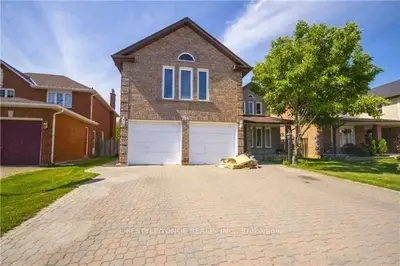 Detached in Richmond Hill