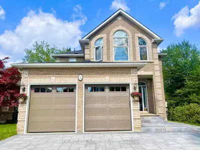 Detached in Richmond Hill