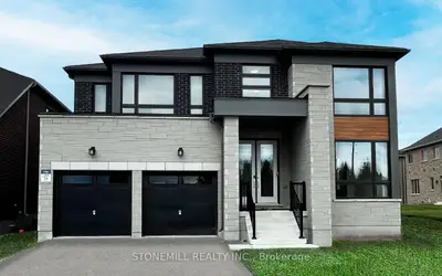 Detached in Essa