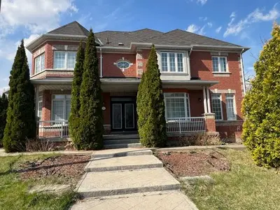 Detached in Vaughan