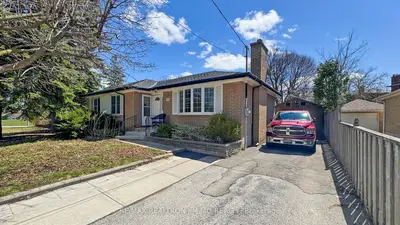 Detached in Richmond Hill