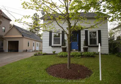 104 Mechanic Street, Uxbridge, On L9p 1g8