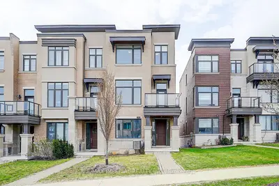 Att/Row/Townhouse in Vaughan