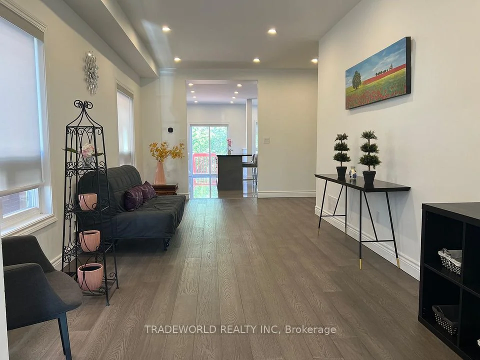 87 Castan Avenue 1 Bedroom, Markham, ON L3R 5R1