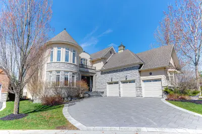 Detached in King