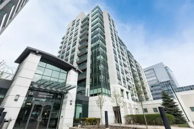 Condo Apartment in Markham