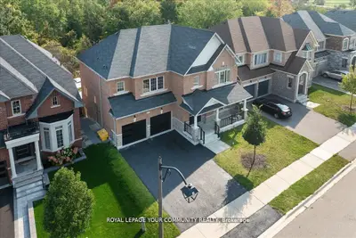 Detached in Newmarket