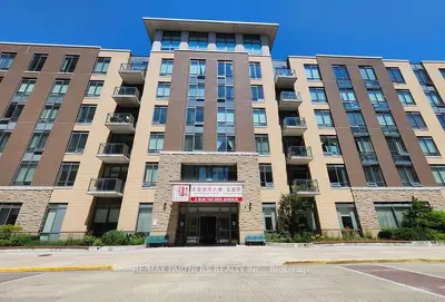 Leasehold Condo in Markham