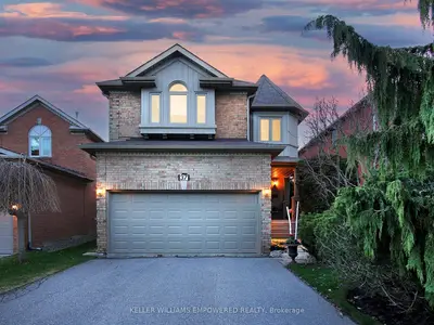 Detached in Richmond Hill