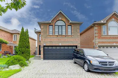 73 Sunridge Street, Richmond Hill, On L4e 3t7