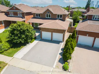Detached in Vaughan
