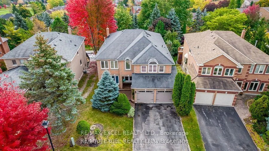 316 Alex Doner Drive Main, Newmarket, On L3x 1g4