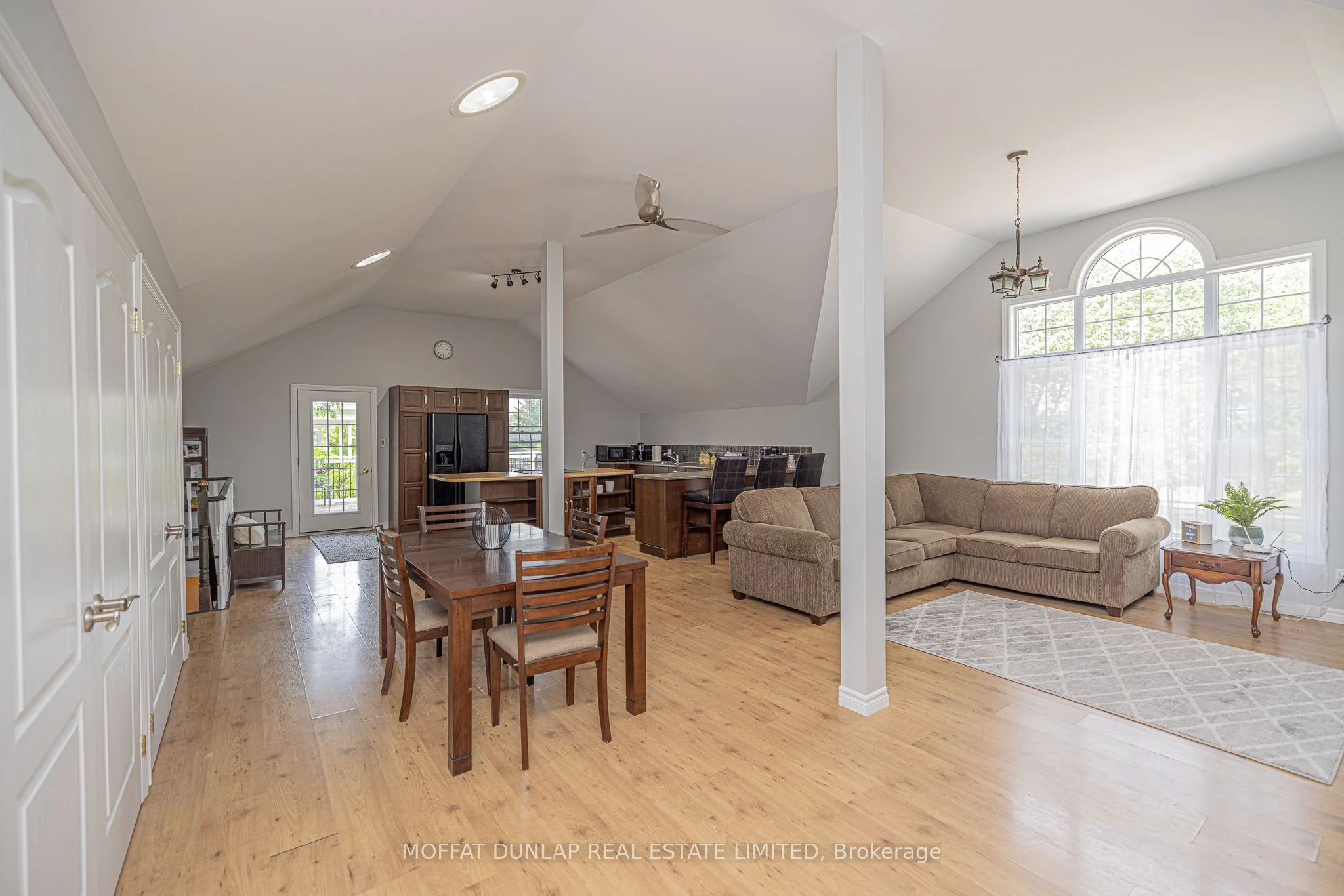19940 Mccowan Road, East Gwillimbury, On L0g 1m0