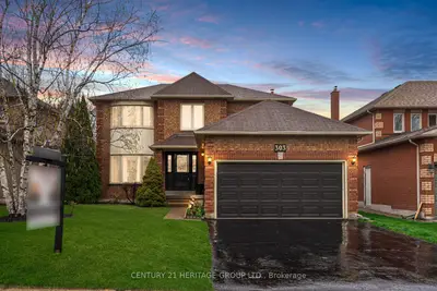 Detached in Newmarket