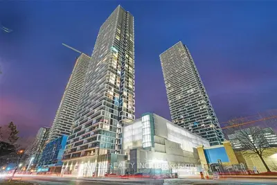 Condo Apartment in Vaughan