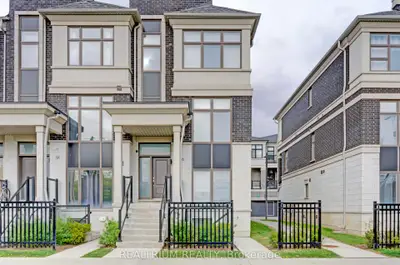 Att/Row/Townhouse in Markham
