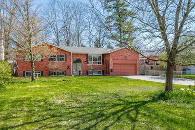 185 Park Avenue, East Gwillimbury, On M9n 1j7
