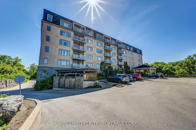 Condo Apartment in King