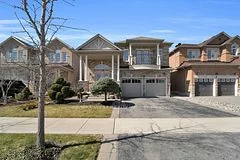 216 Sir Sanford Fleming Way, Vaughan, On L6a 0p3