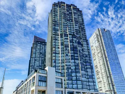 Condo Apartment in Vaughan