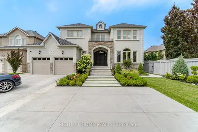 Detached in Vaughan