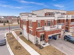 Duplex in Markham