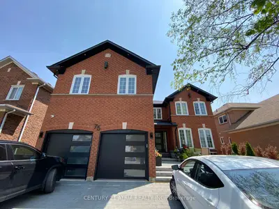 Detached in Vaughan